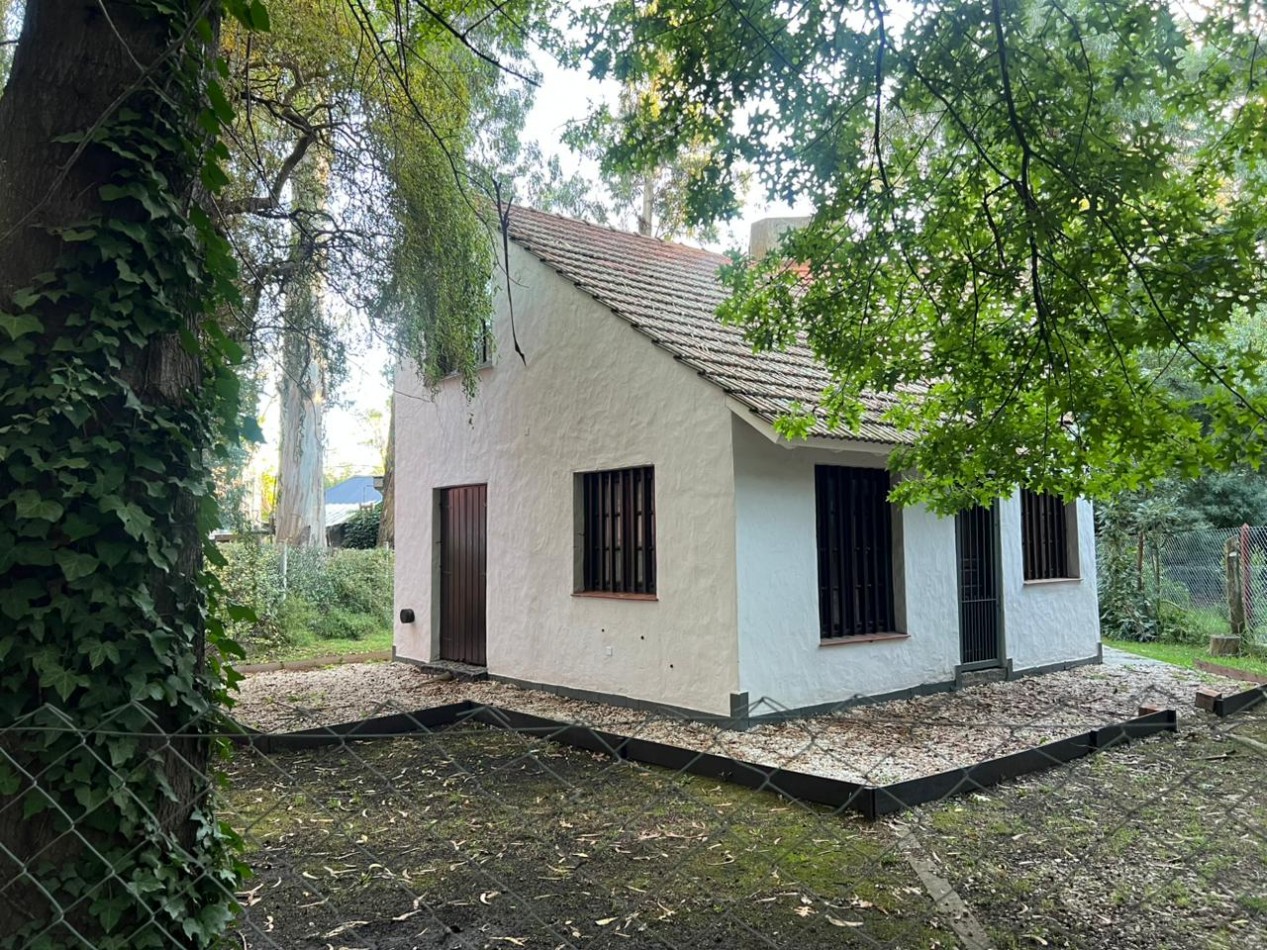 Casa 3 ambientes - Bosque Perealta Ramos