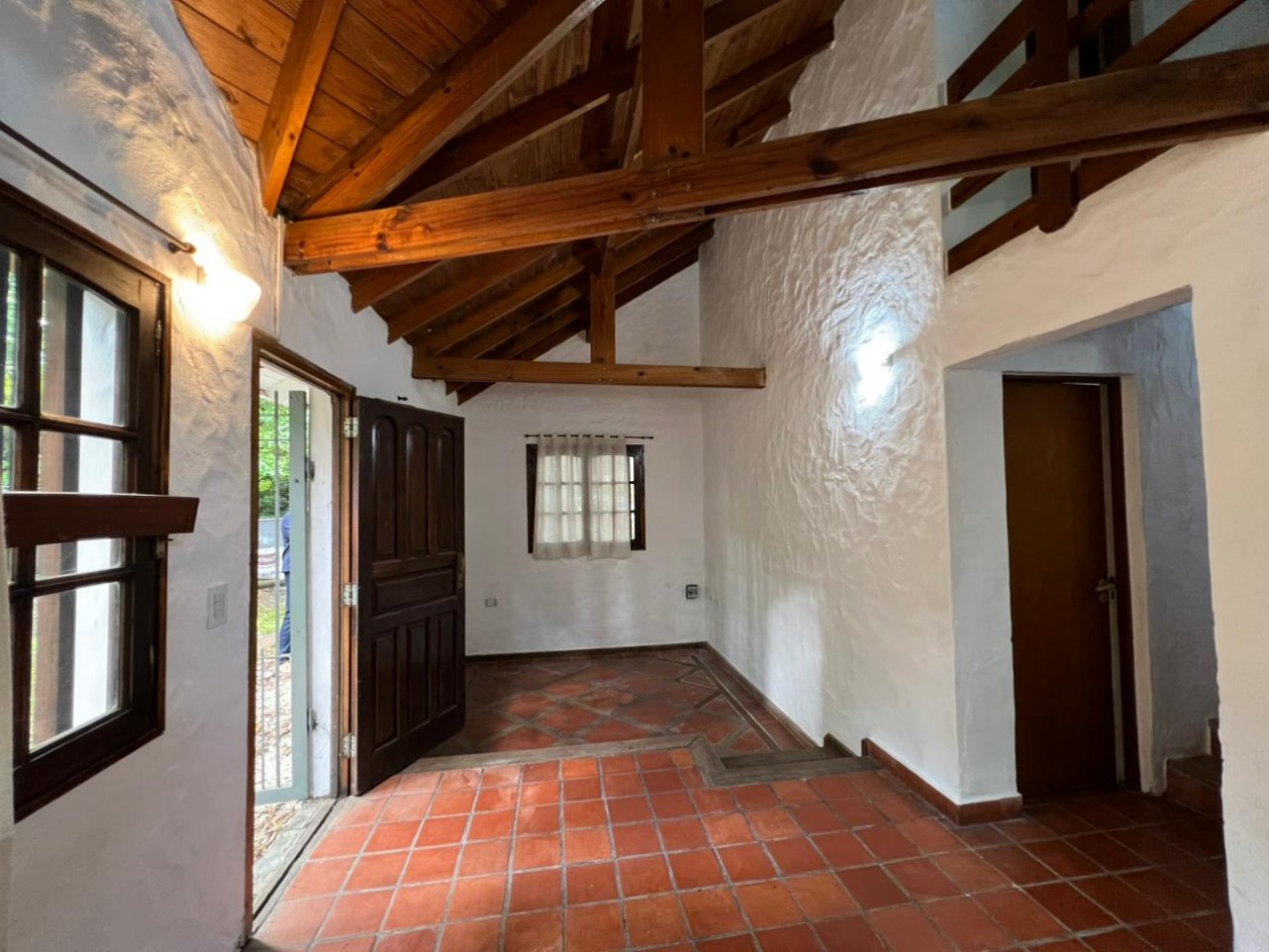 Casa 3 ambientes - Bosque Perealta Ramos