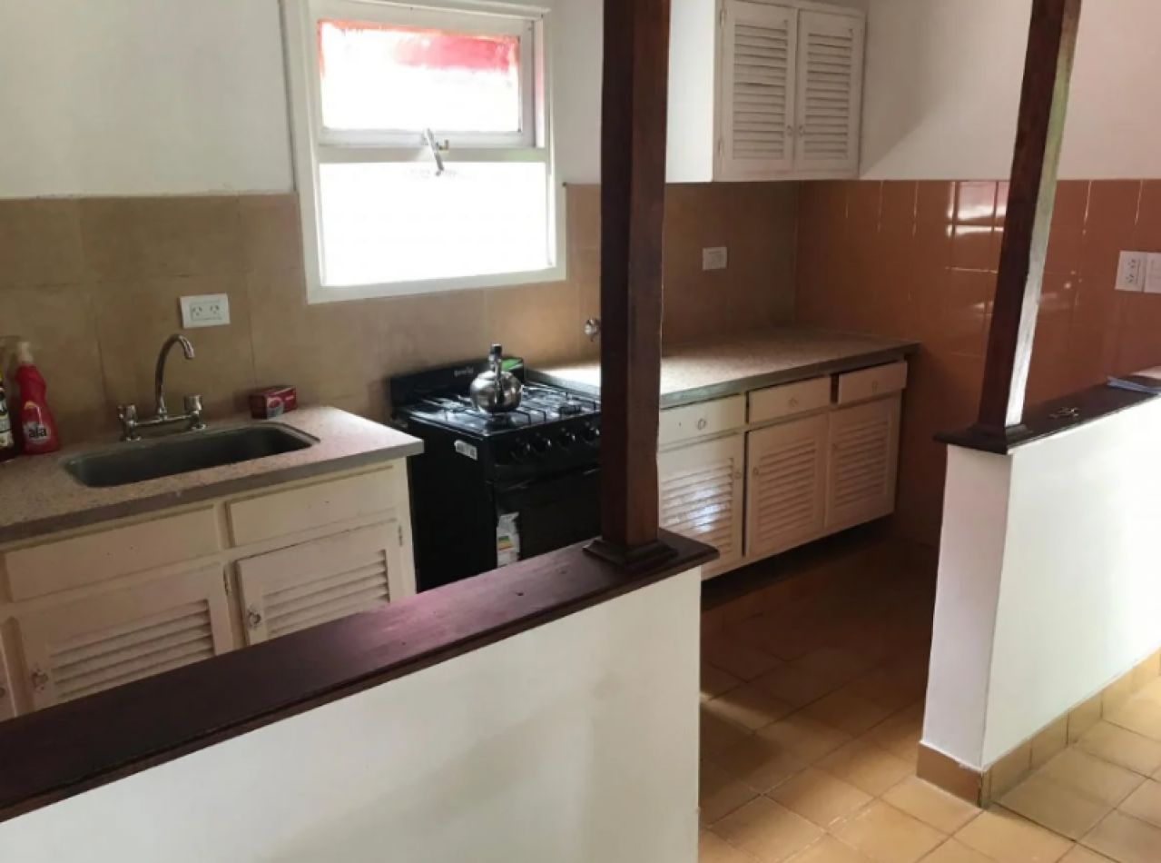 PH-CASA 4 ambientes en venta