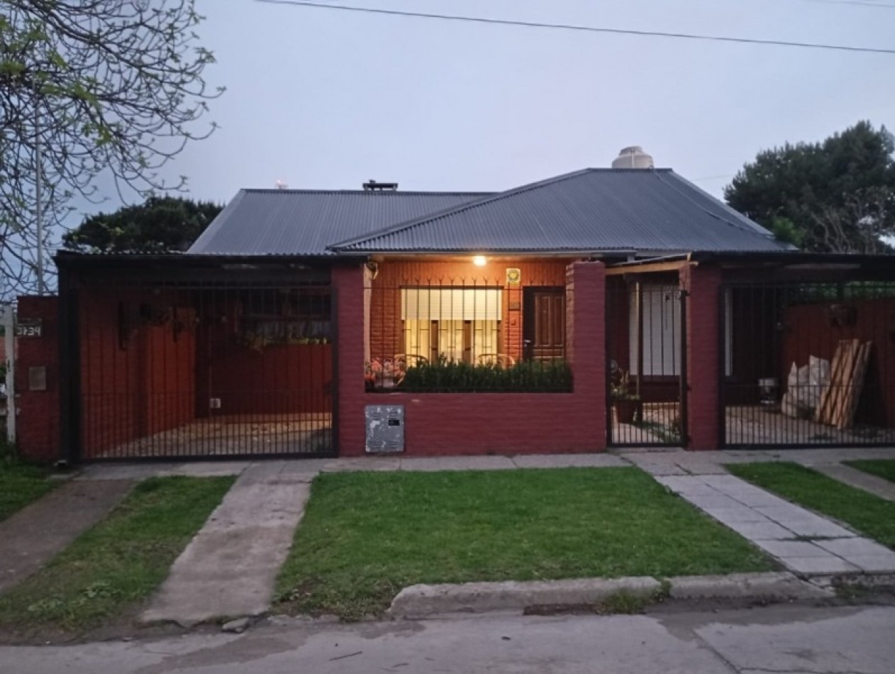 Casa- Chalet en Venta con Dpto Independiente