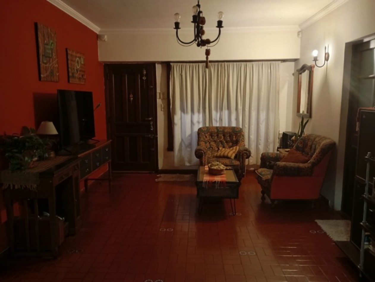 Casa- Chalet en Venta con Dpto Independiente