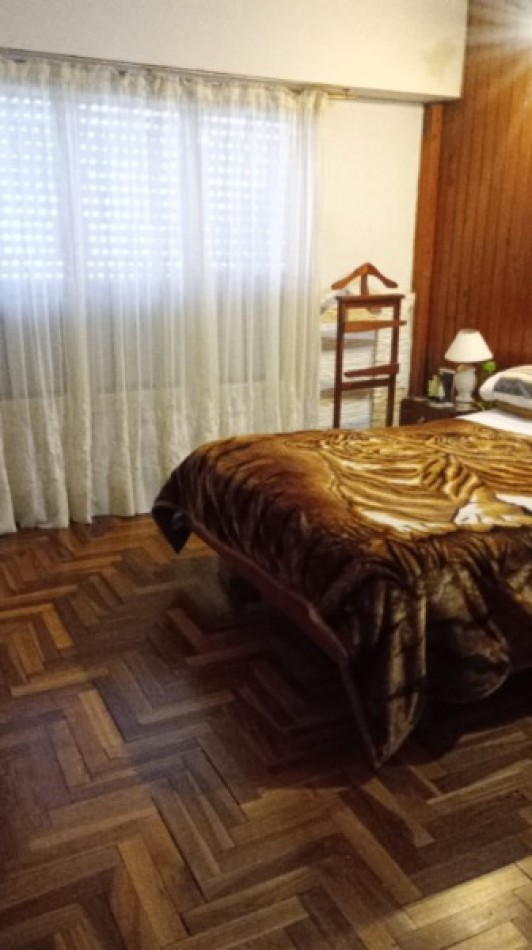 Casa Chalet- Venta en Block