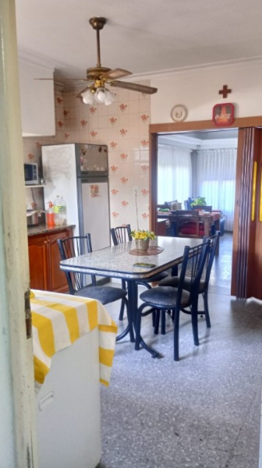 Casa Chalet- Venta en Block