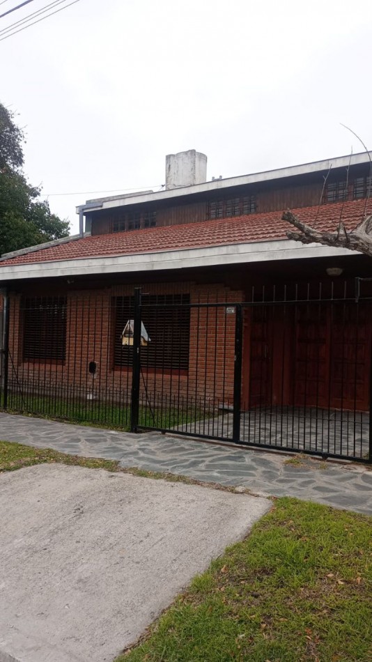 Chalet 4 ambientes en Venta