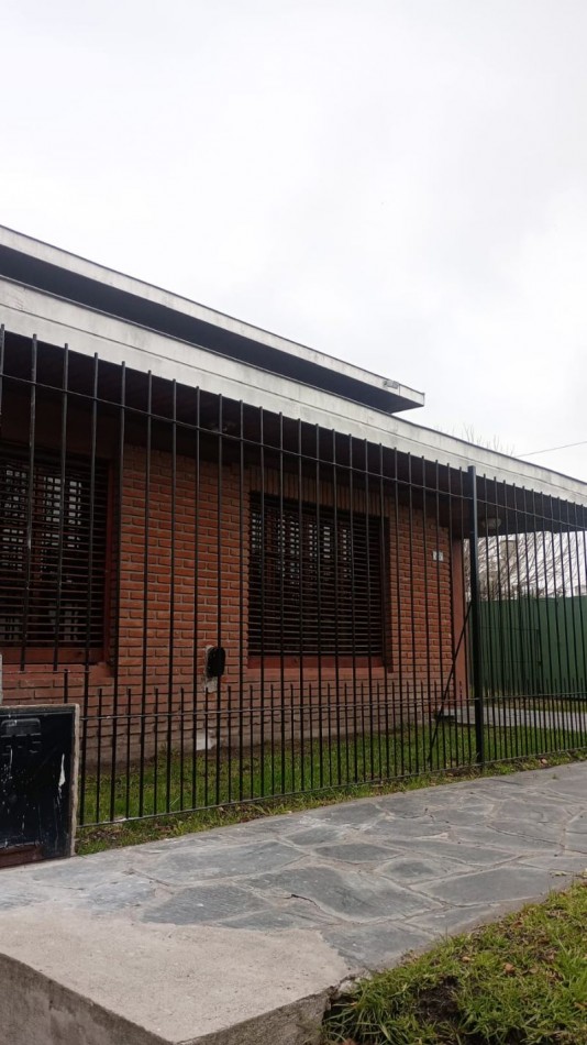 Chalet 4 ambientes en Venta