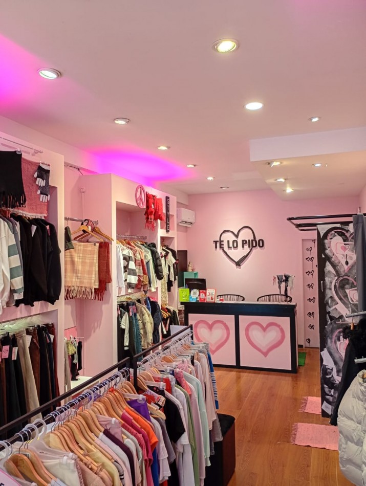 Fondo de comercio - indumentaria de nenas teens