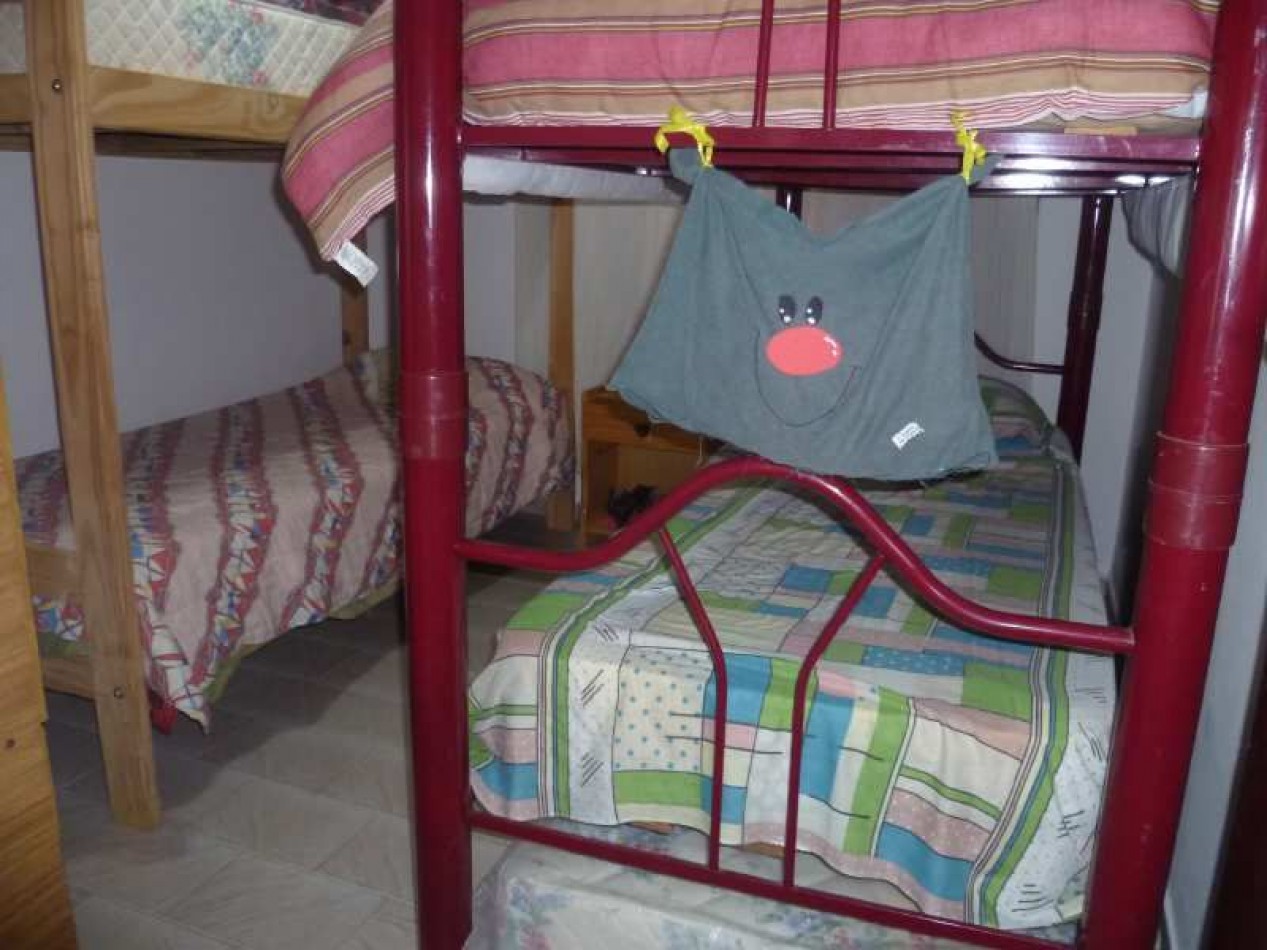 VENTA EN BLOCK (CASA AL FONDO CON DPTOS AL FRENTE )