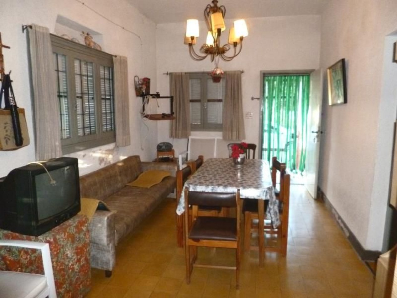 VENTA EN BLOCK (casa al frente mas dpto al fondo con galpon )