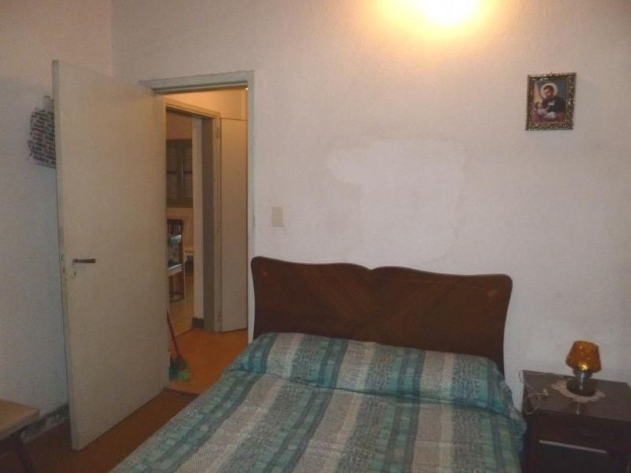 VENTA EN BLOCK (casa al frente mas dpto al fondo con galpon )