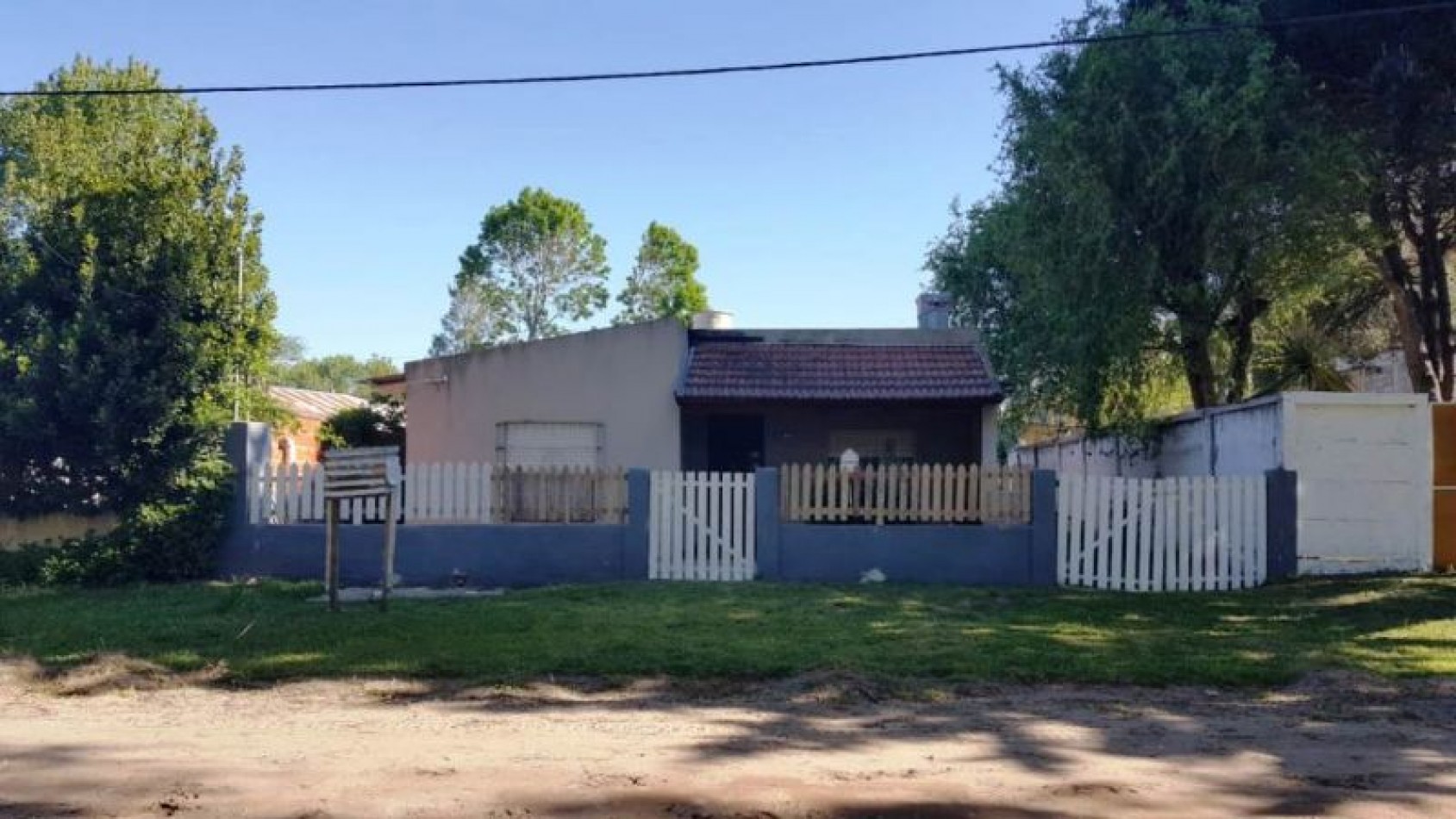 VENTA EN BLOCK (DOS AMPLIAS CASA MAS GALPON )