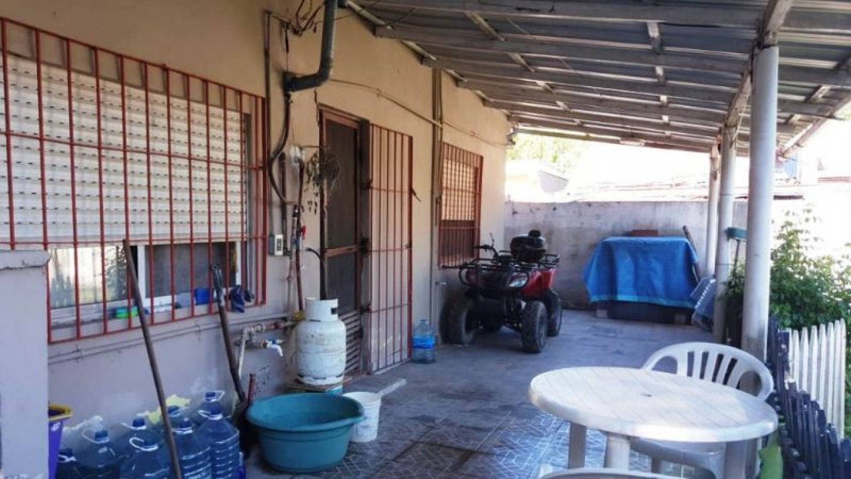 VENTA EN BLOCK (DOS AMPLIAS CASA MAS GALPON )
