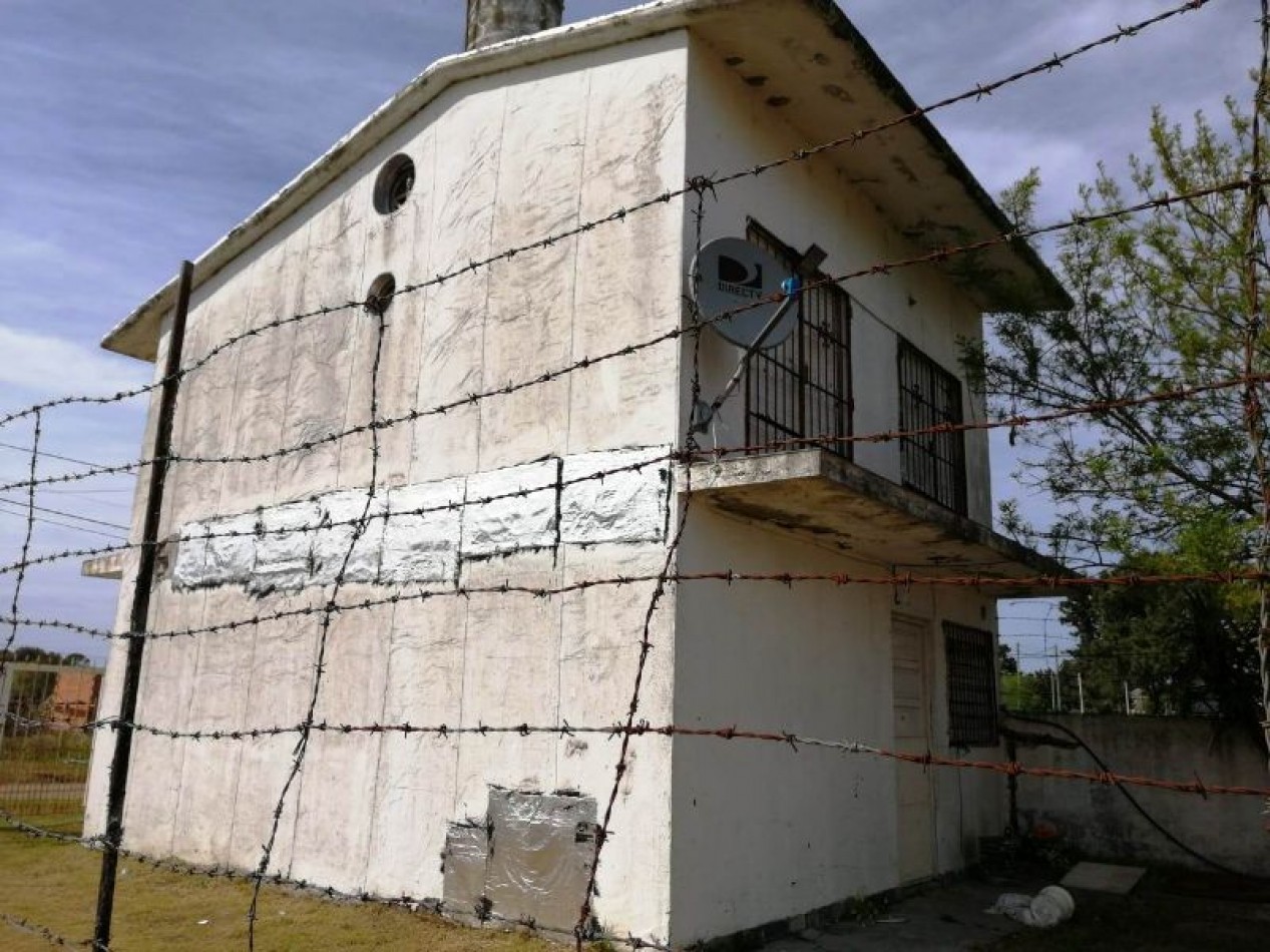 VENTA EN BLOCK (CASA MAS DPTO Y GALPON AL FONDO 