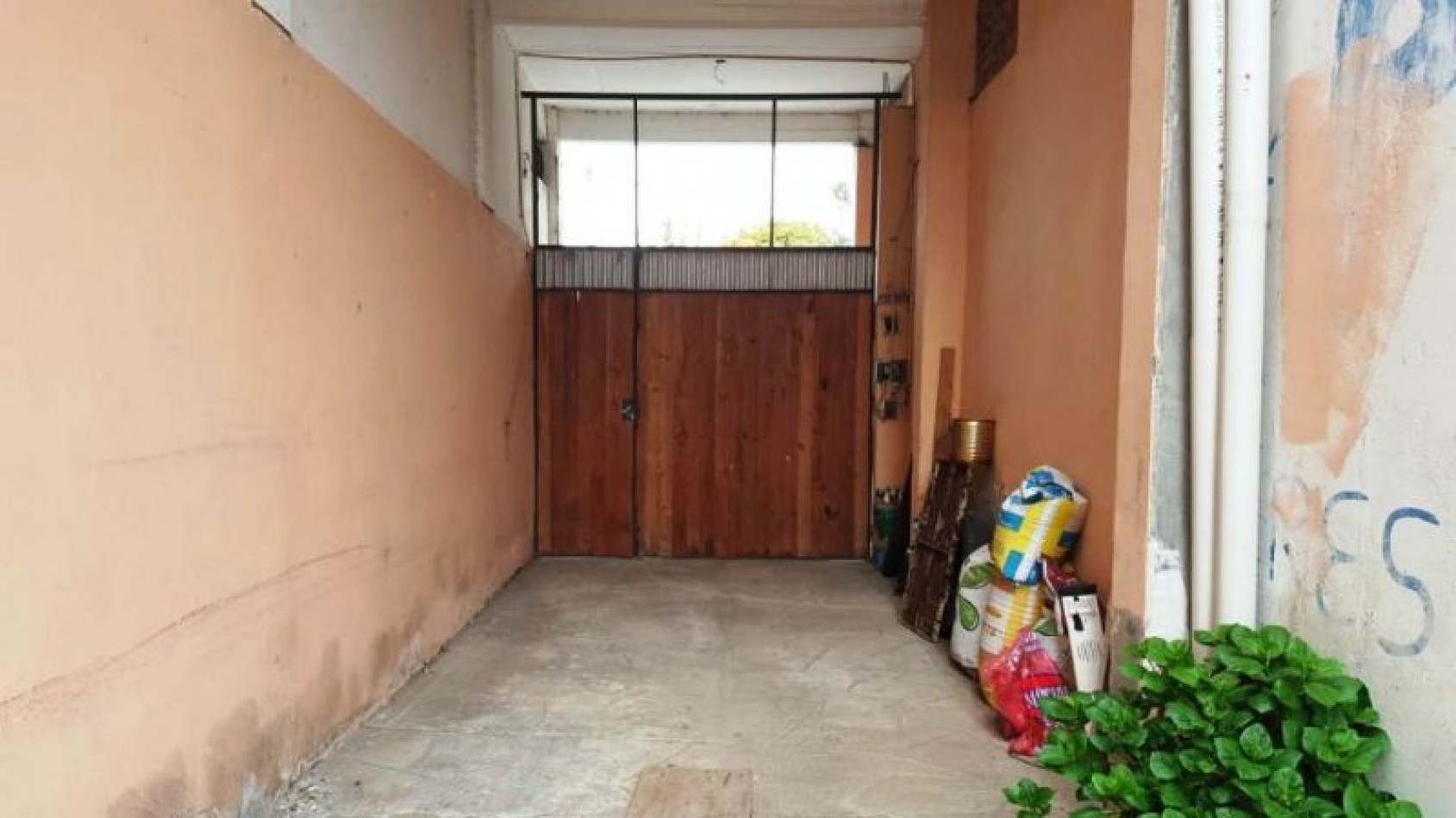 LOCAL CON VIVIENDA (DEPARTAMENTO EN PLANAT ALTA ).
