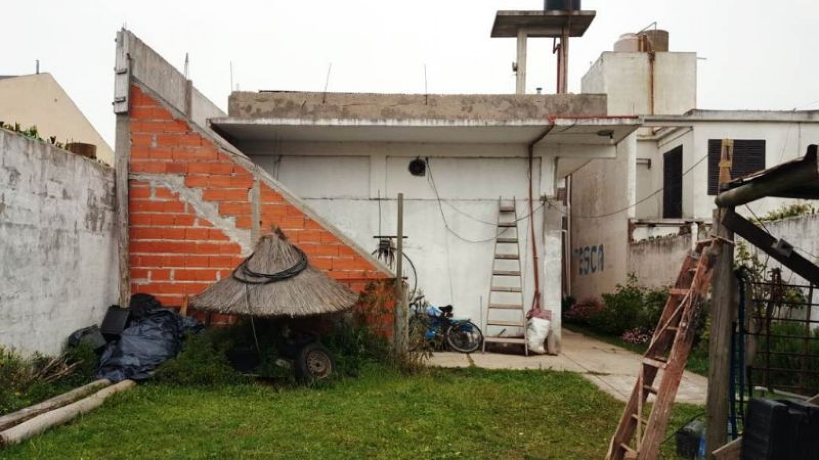 LOCAL CON VIVIENDA (DEPARTAMENTO EN PLANAT ALTA ).