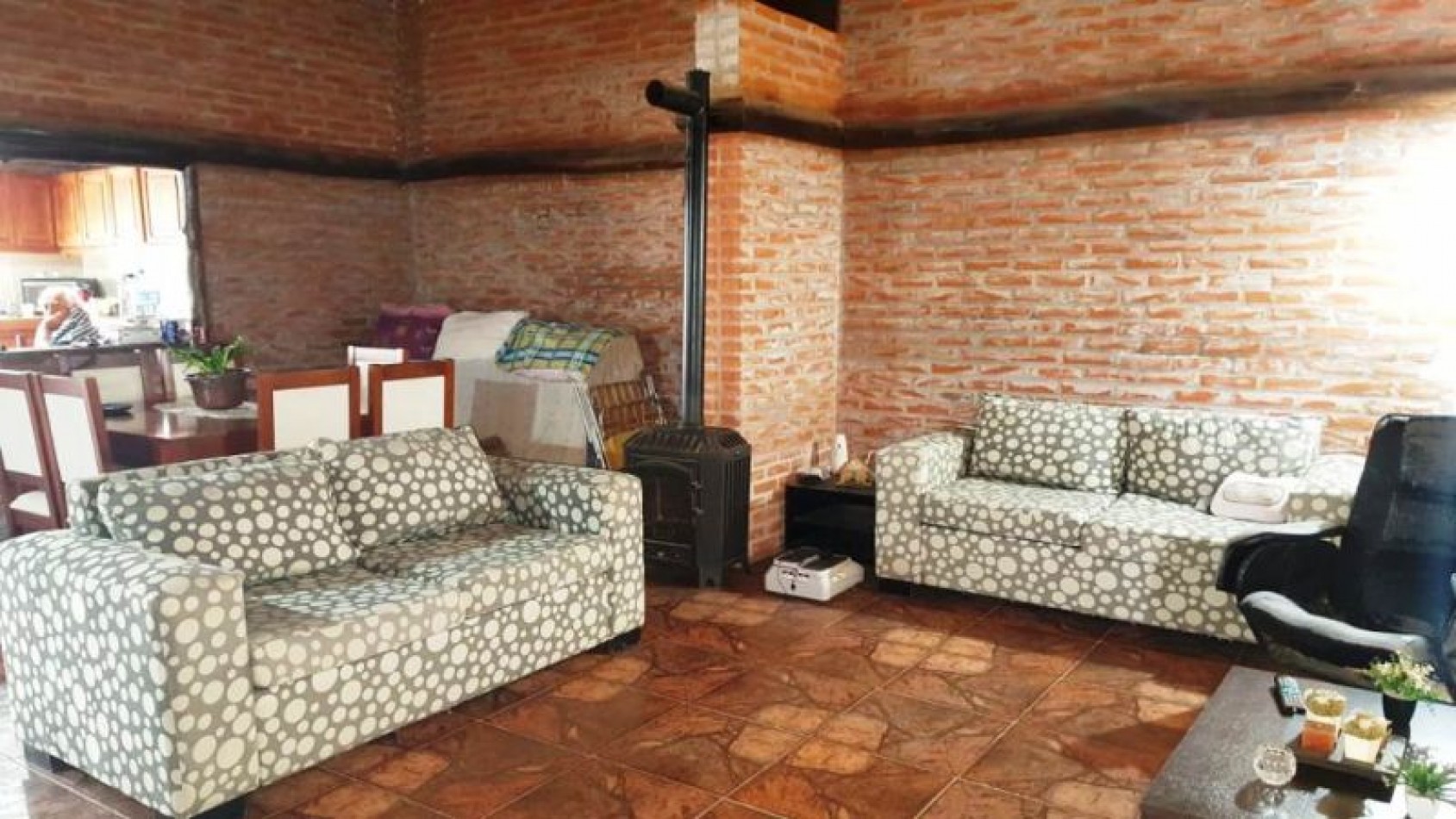 LOCAL CON VIVIENDA (DEPARTAMENTO EN PLANAT ALTA ).