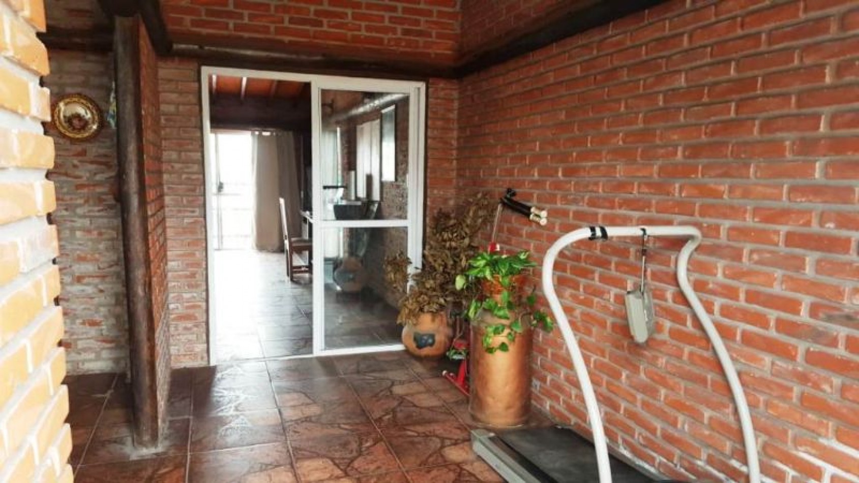 LOCAL CON VIVIENDA (DEPARTAMENTO EN PLANAT ALTA ).