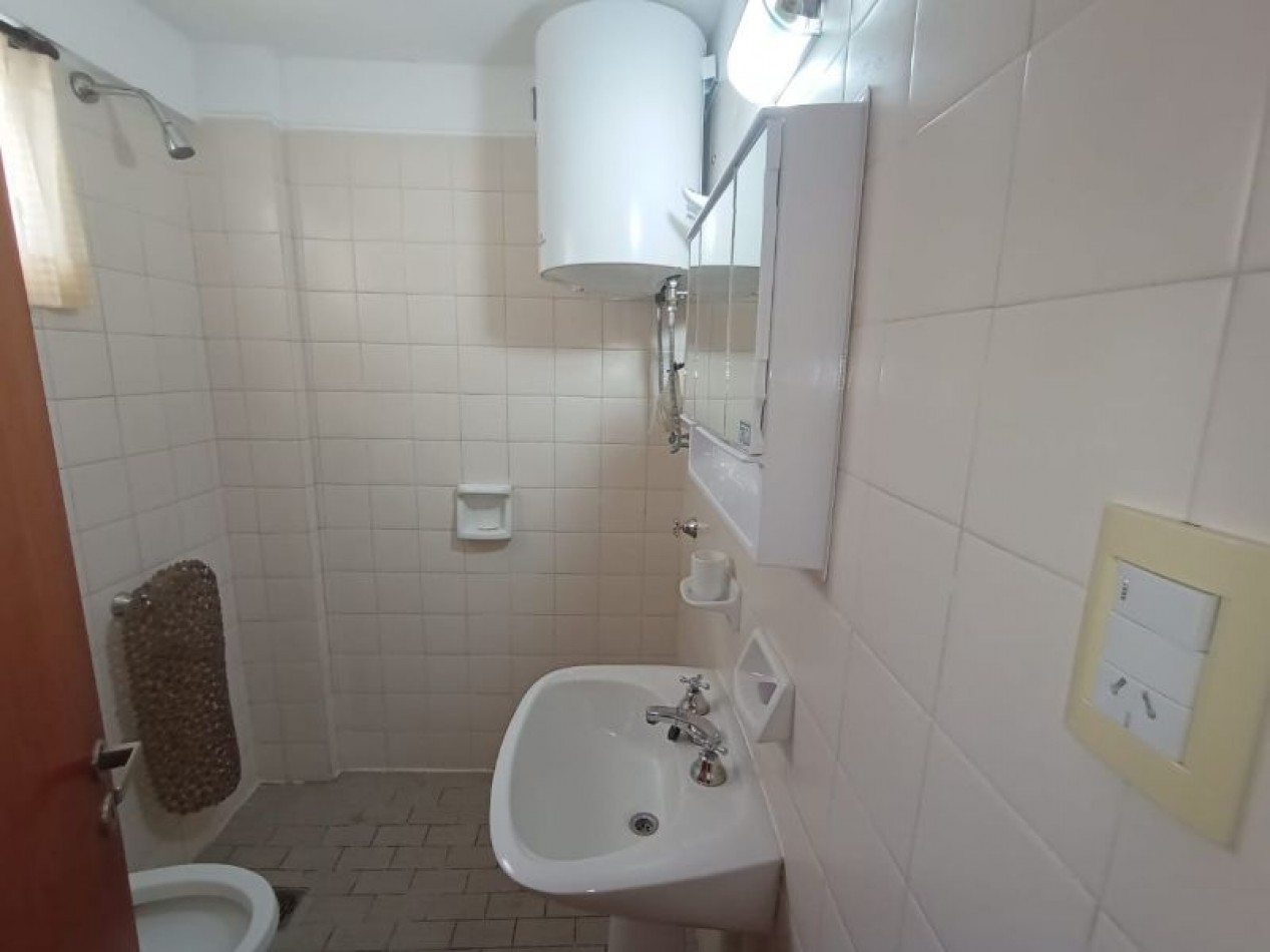 Departamento en Venta,2 AMBIENTES ,3o PISO DPTO:H San Clemente del Tuyu