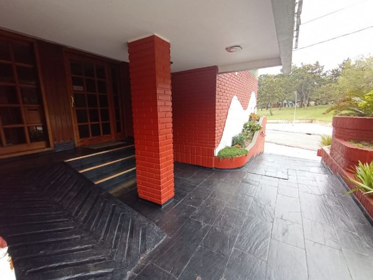 Departamento en Venta,2 AMBIENTES ,3o PISO DPTO:H San Clemente del Tuyu