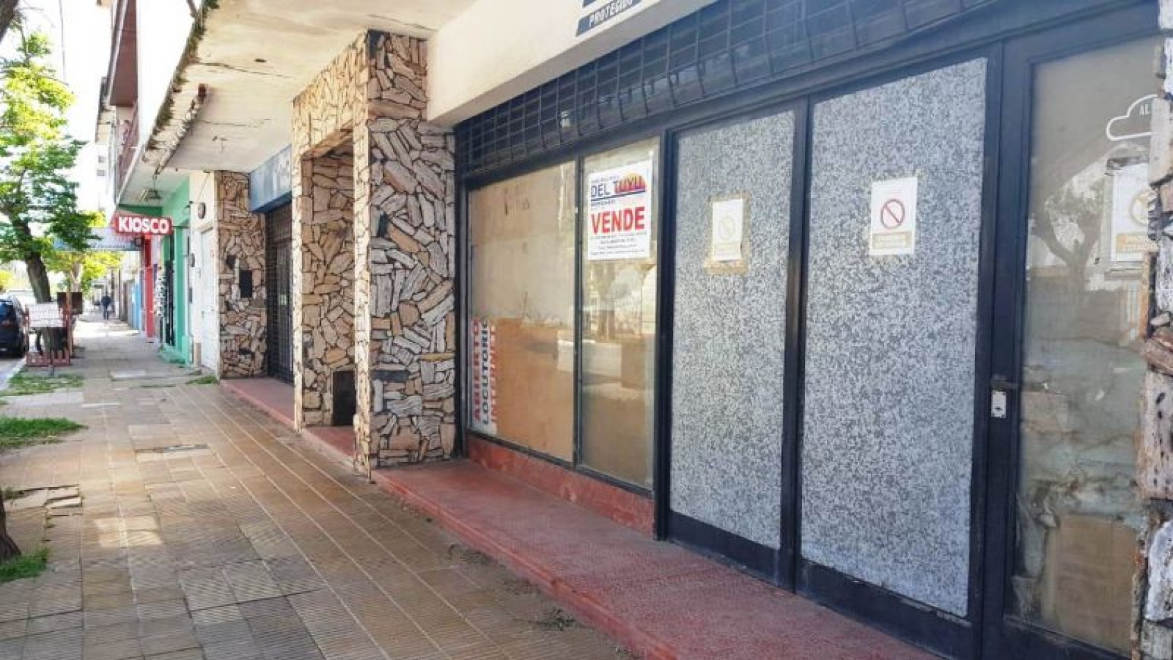LOCAL CON VIVIENDA