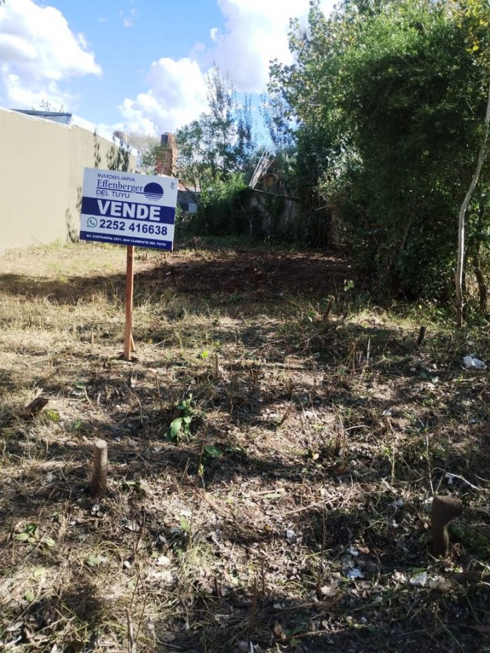 LOTE DE 10 MTS DE FRENTE X 22 MTS DE FONDO APROX.