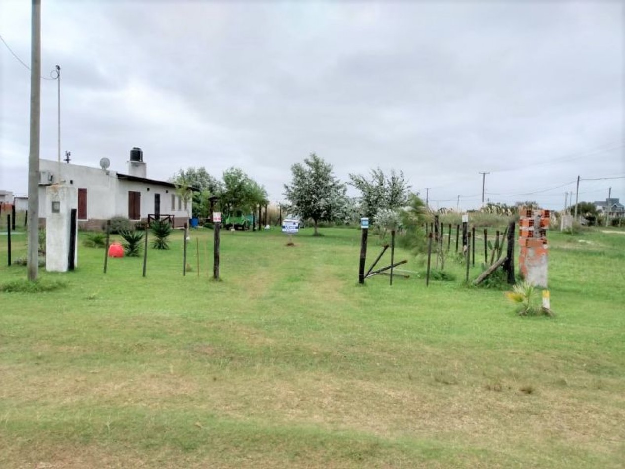 LOTE DE 10 MTS X 40 MTS DE FONDO 
