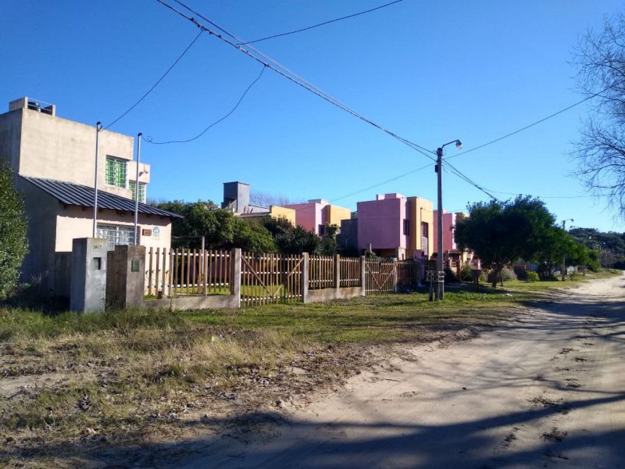 2 lotes de 10mts por 38,40 cada uno 