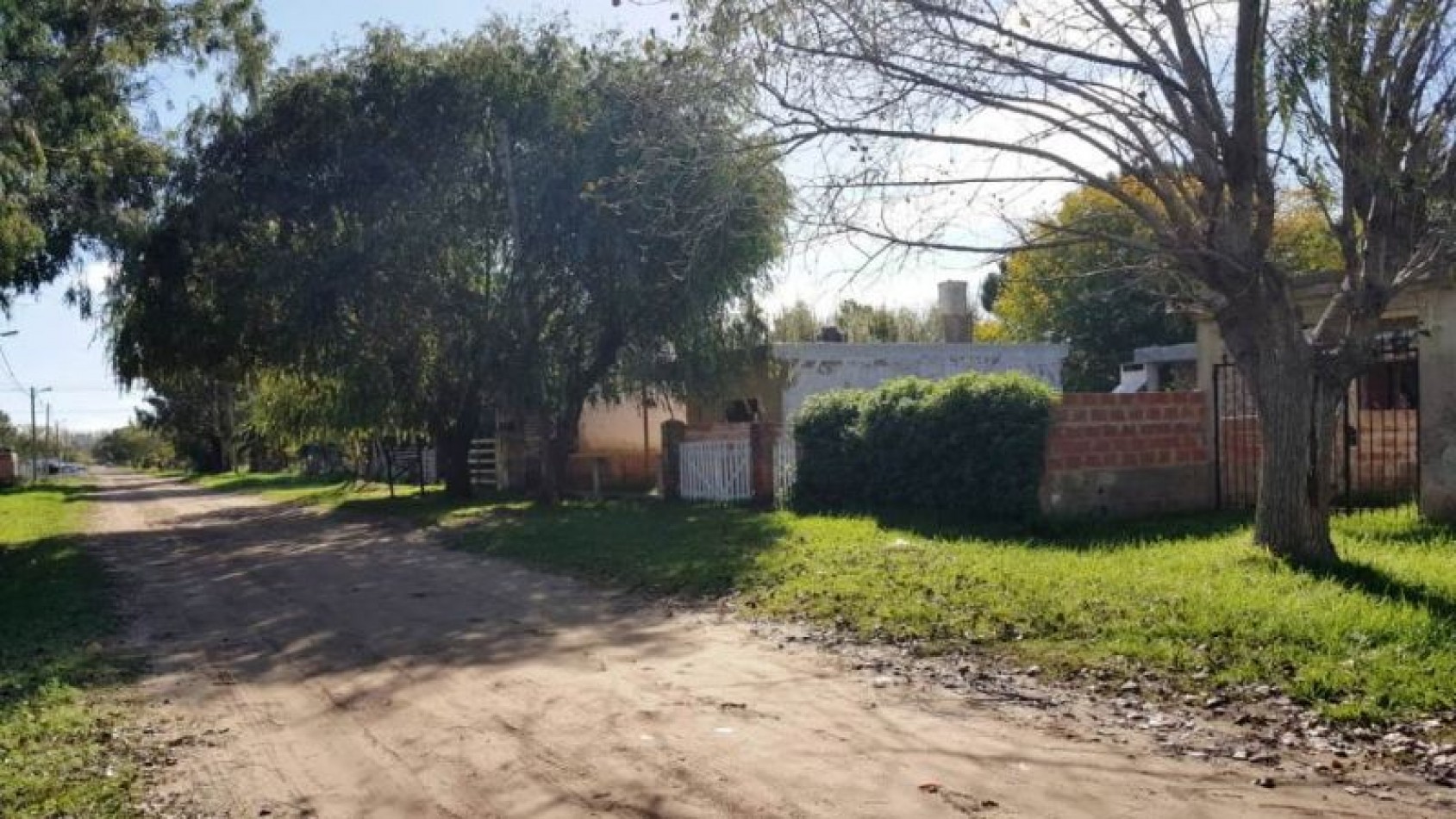 LOTE DE 10 MTS DE FRENTE X 36.5 MTS 