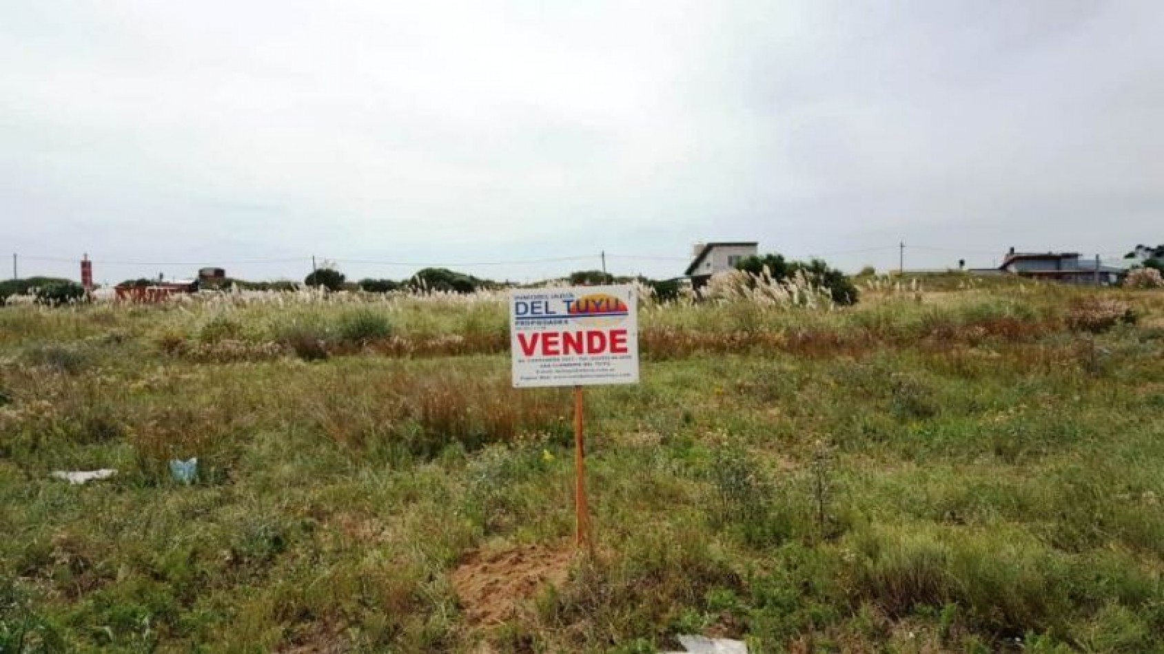 LOTE 20 MTS DE FRENTE X 41 MTS 