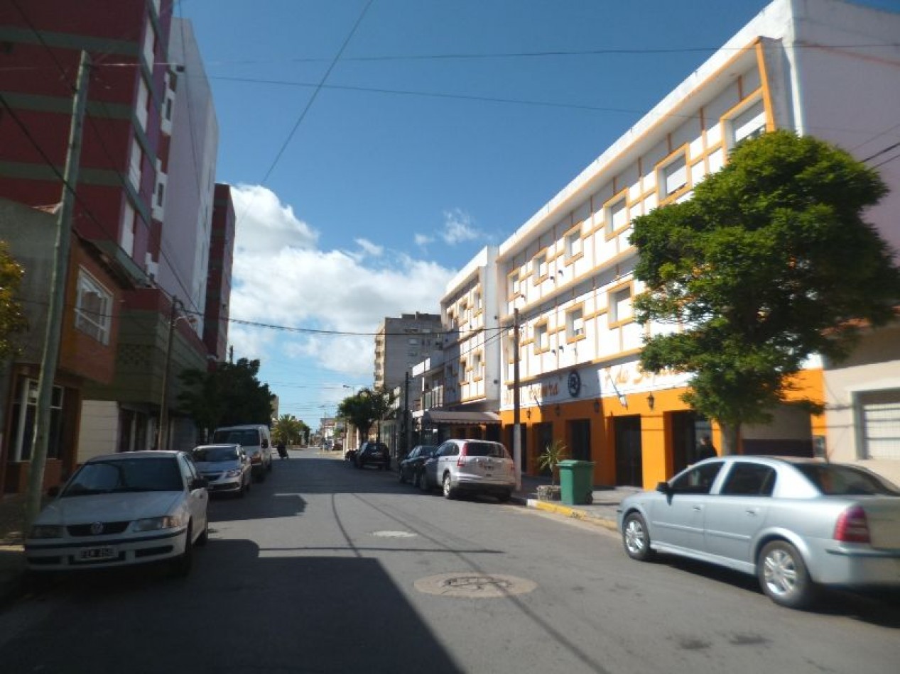 (A05) DEPARTAMENTO 1 AMBIENTE (Apto 4 Personas)PRIMER PISO POR ESCALERA DPTO10.Todo electrico