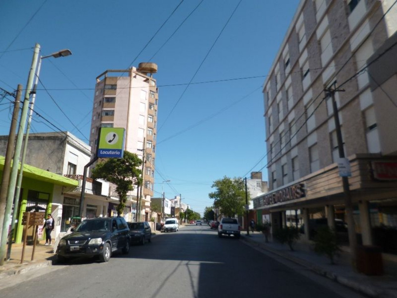 (A05) DEPARTAMENTO 1 AMBIENTE (Apto 4 Personas)PRIMER PISO POR ESCALERA DPTO10.Todo electrico