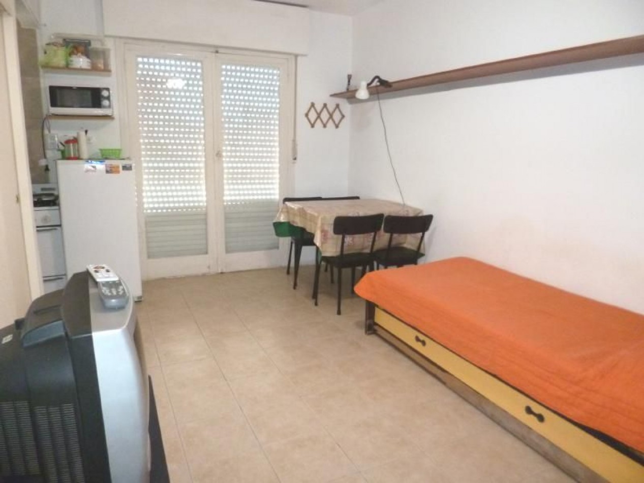 DEPARTAMENTO 1 AMB (4 PERSONAS ) 1o PISO DTO 46.Todo electrico.