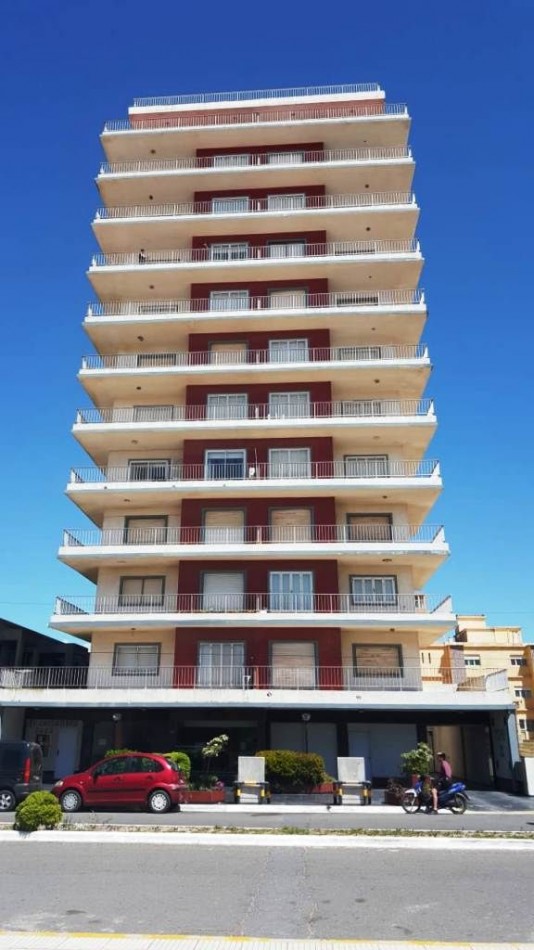 DEPARTAMENTO 2 AMB (4 PERSONAS )PISO 4 DPTO C.Todo electrico