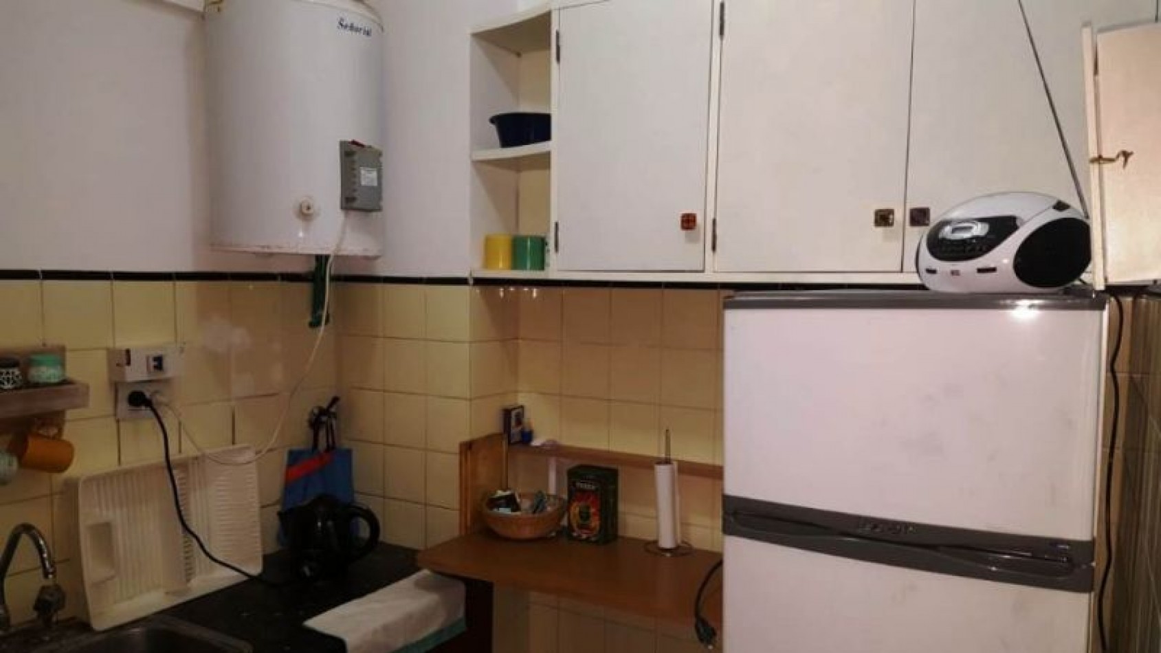 DEPARTAMENTO 2 AMB (4 PERSONAS )PISO 4 DPTO C.Todo electrico