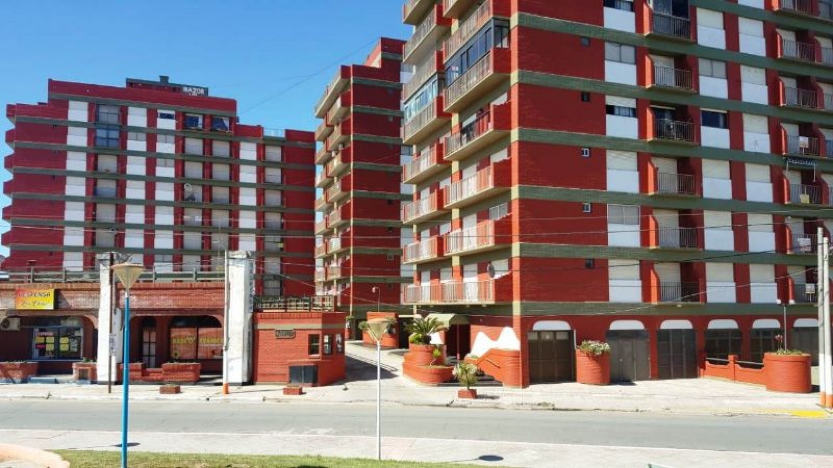 DEPARTAMENTO 2 AMB (4 PERSONAS)PISO:8 DPTO :F