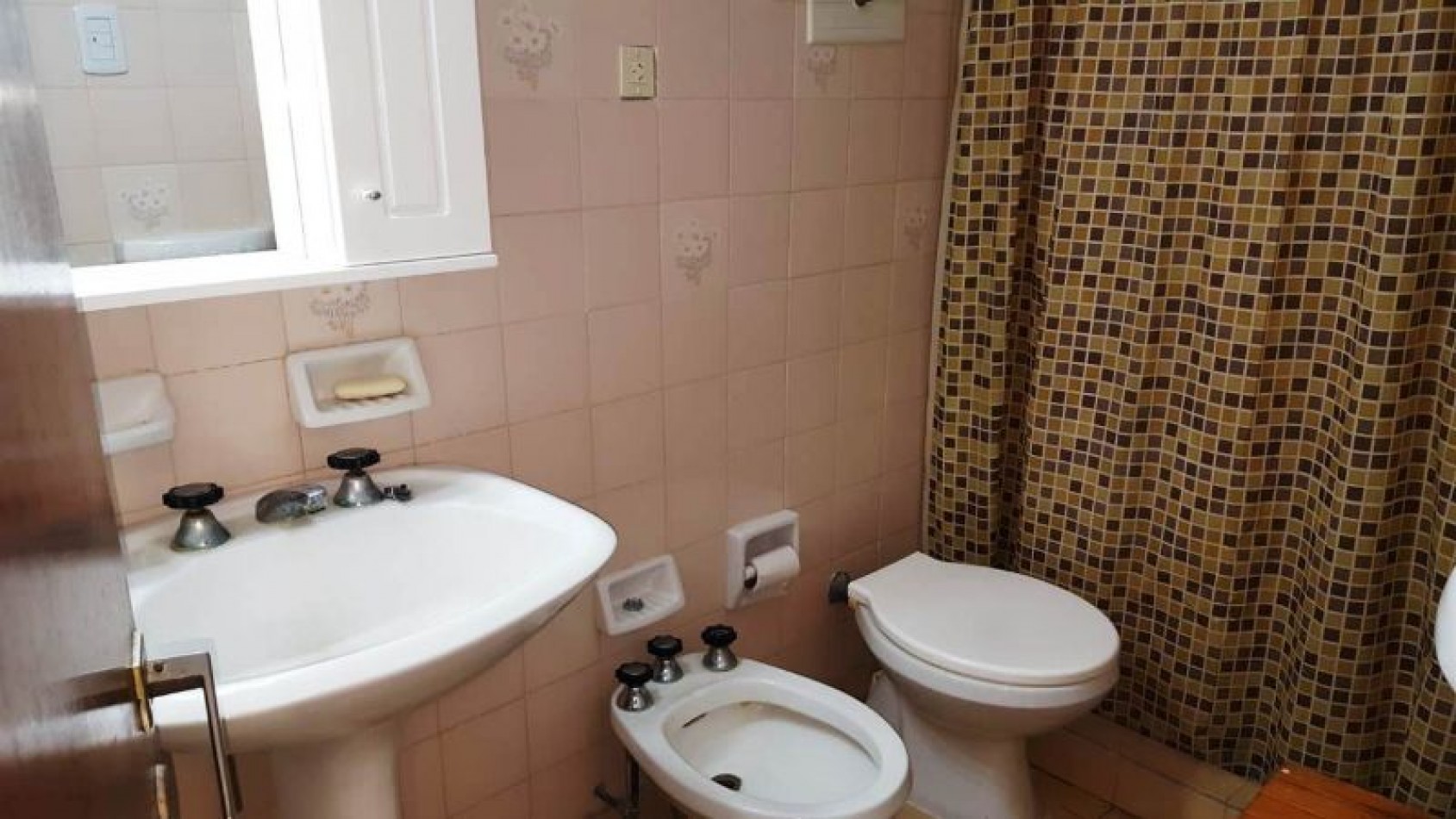 DEPARTAMENTO 2 AMB (4 PERSONAS)PISO:8 DPTO :F