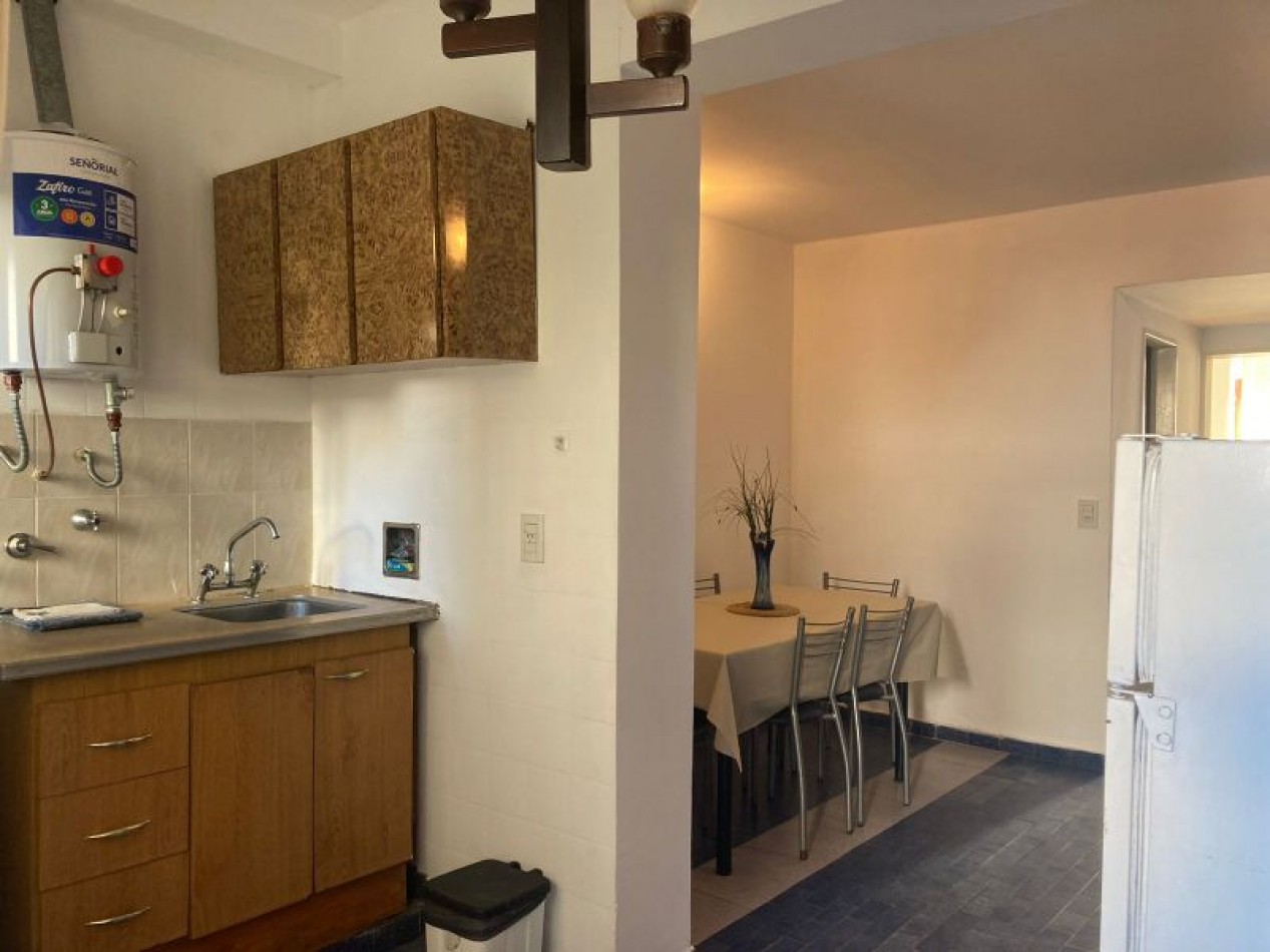 (A30) DEPARTAMENTO 2 AMBIENTES(Apto 4 personas)) PISO :1 UF2,por escalera ,gas envasado