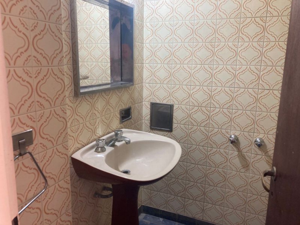 (A30) DEPARTAMENTO 2 AMBIENTES(Apto 4 personas)) PISO :1 UF2,por escalera ,gas envasado