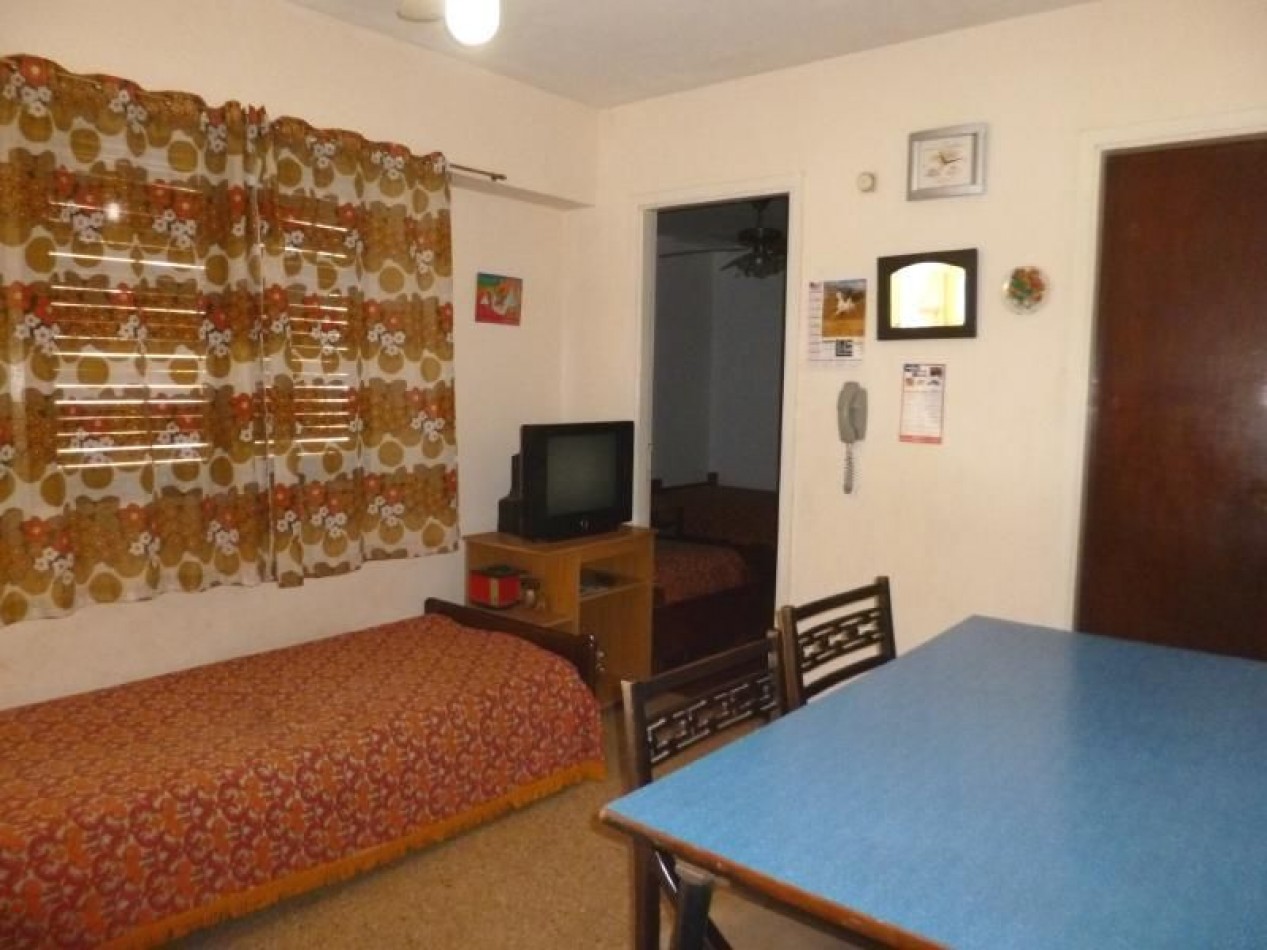 (A041) DEPARTAMENTO 2 AMB (Apto 4 Personas) PISO:1 DPTO:6 (POR ESCALERA )Gas envasado
