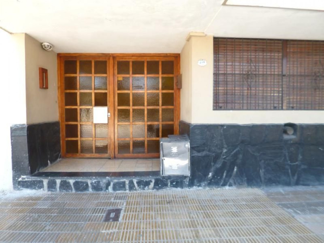 (A041) DEPARTAMENTO 2 AMB (Apto 4 Personas) PISO:1 DPTO:6 (POR ESCALERA )Gas envasado