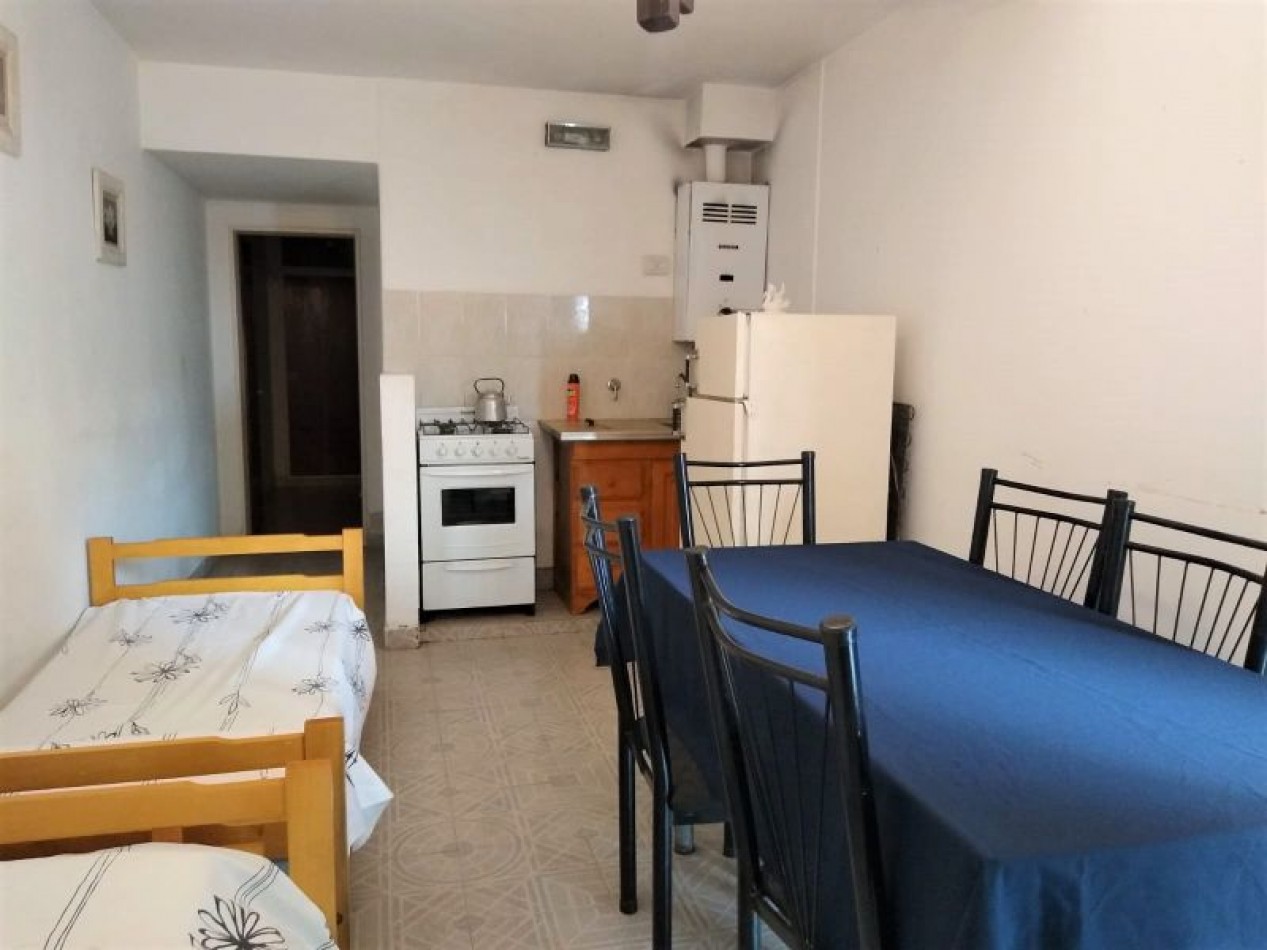 (A31) DEPARTAMENTO 2 AMBIENTES.(Apto 4 Personas) PISO:1 DPTO:3.Gas envasado.