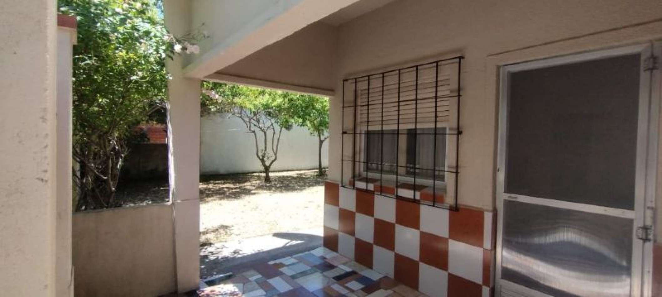 CASA DE 3 AMBIENTES .parrilla .gas natural.