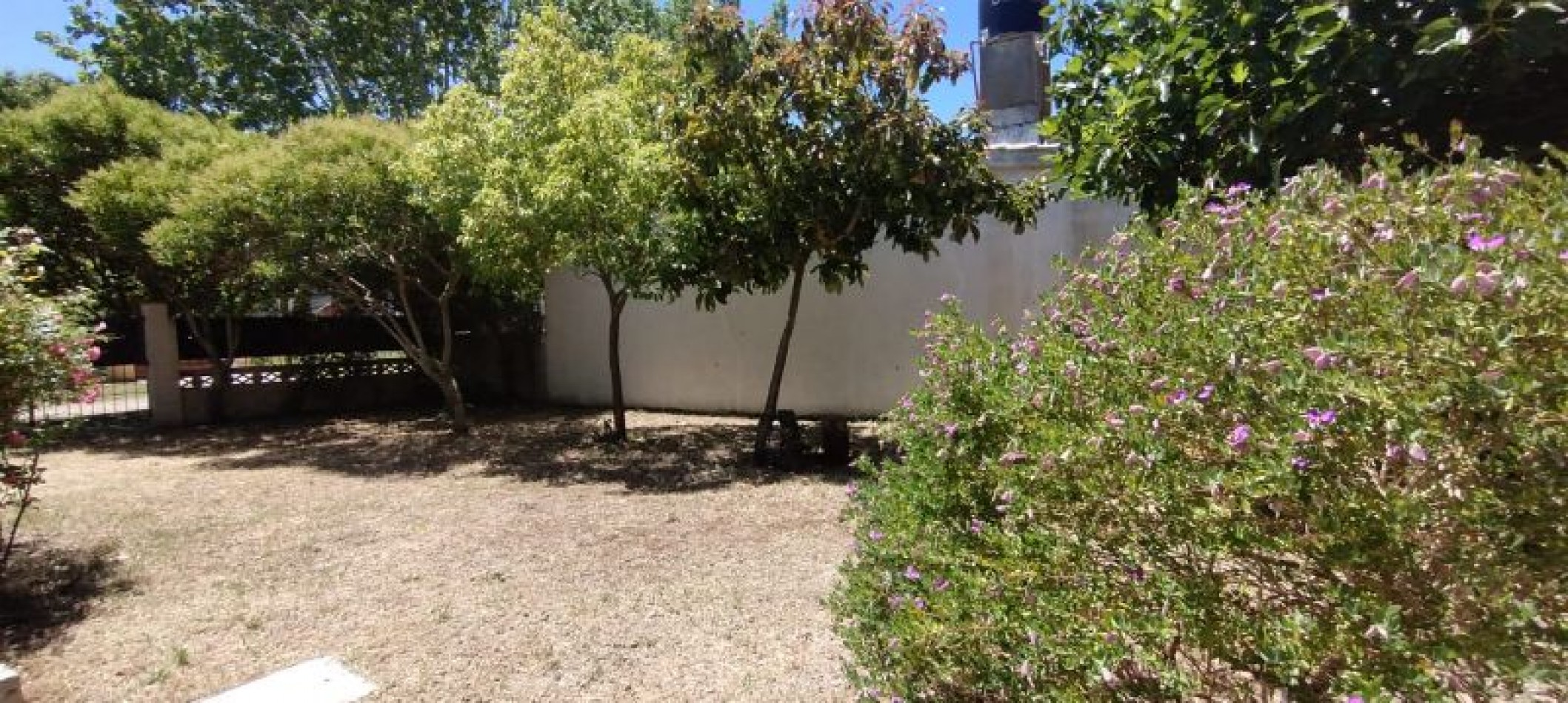 CASA DE 3 AMBIENTES .parrilla .gas natural.