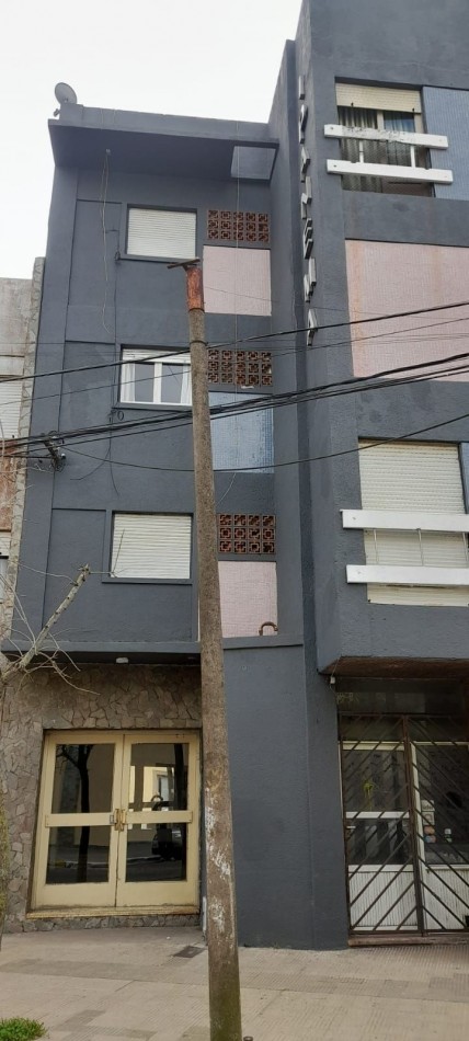 monoambiente (3 personas).PISO:2 DPTO:201.todo electrico.