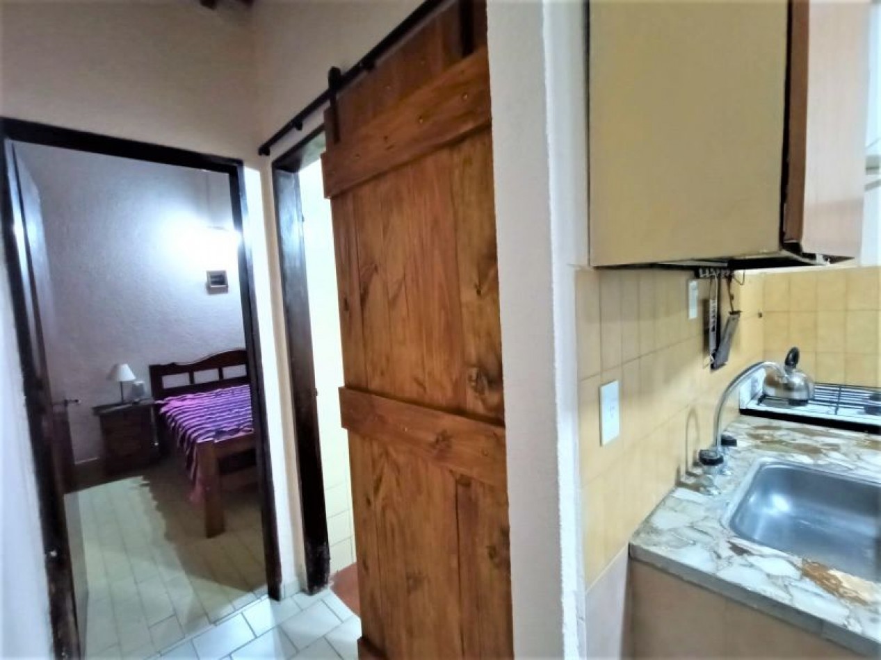 (A043)DEPARTAMENTO 2 AMBIENTES(Apto 4 Personas) .PISO:2 .DPTO:11.Gas envasado, Por escalera.