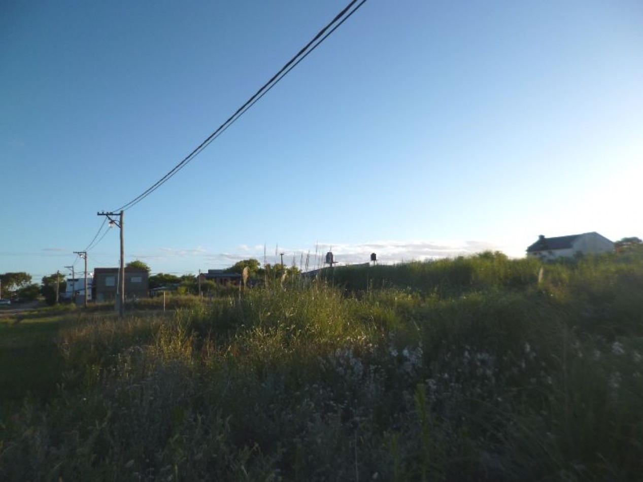 LOTE 20 MTS DE FRENTE X 39,51 MTS DE FONDO 