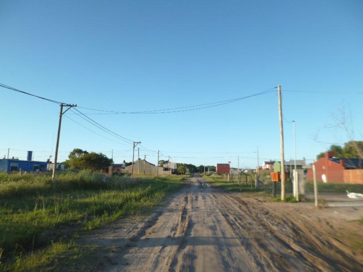 LOTE 20 MTS DE FRENTE X 39,51 MTS DE FONDO 