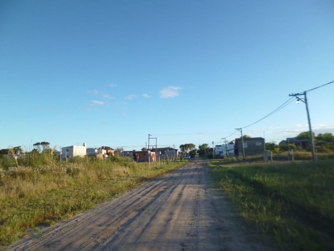 LOTE 20 MTS DE FRENTE X 39,51 MTS DE FONDO 
