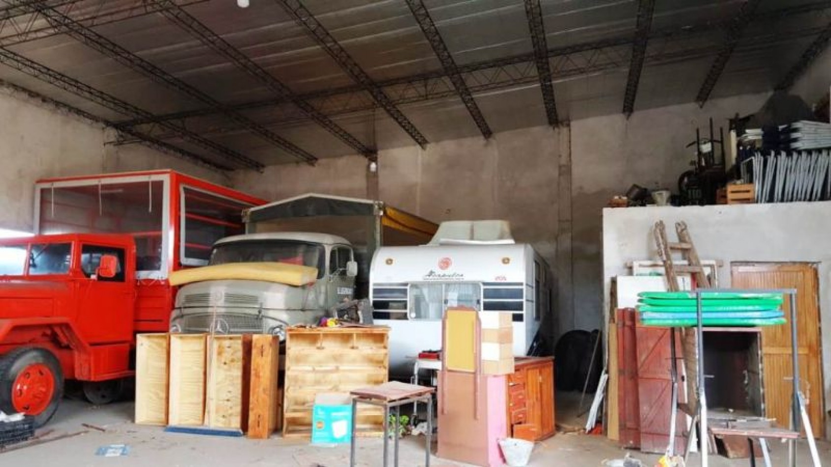 Galpon + Local a terminar, en Venta