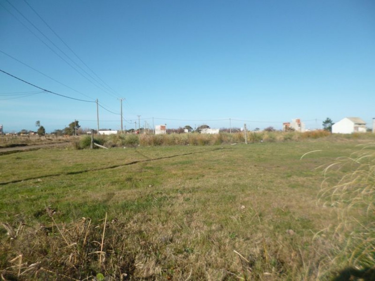 LOTE DE 20X 48 MTS .En Barrio Filsa (Playa Grande).