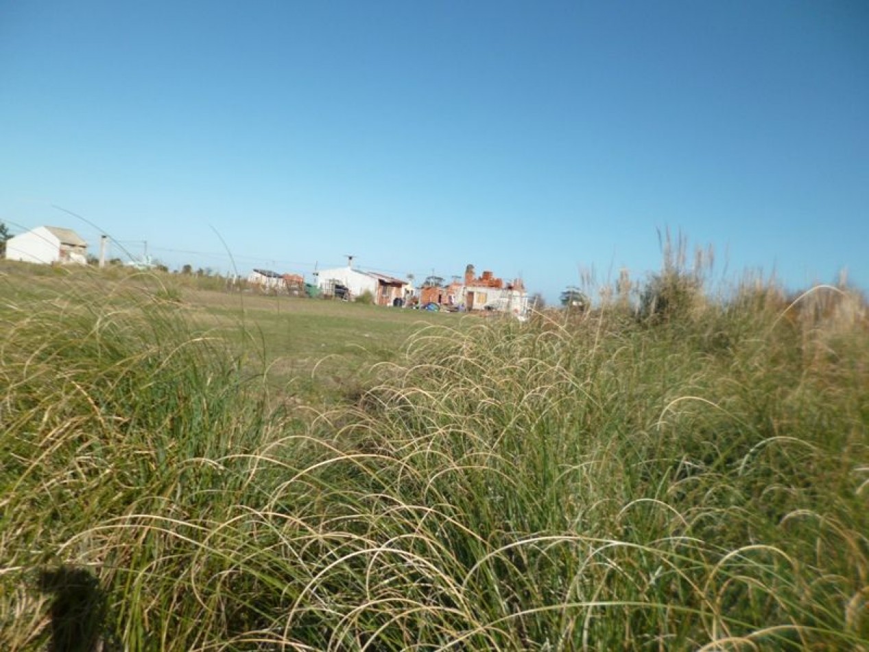 LOTE DE 20X 48 MTS .En Barrio Filsa (Playa Grande).
